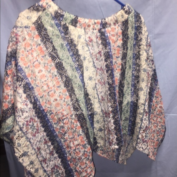 Pretty skirt by Joe B - Picture 3 of 4